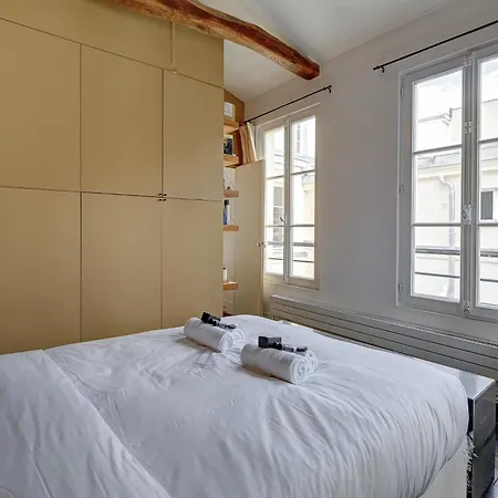 Apartment 121-big In Le Marais Paris